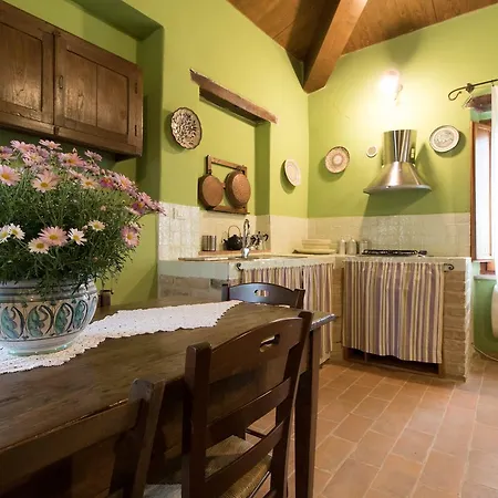 Fattoria Il Bruco * Pila (Umbria)