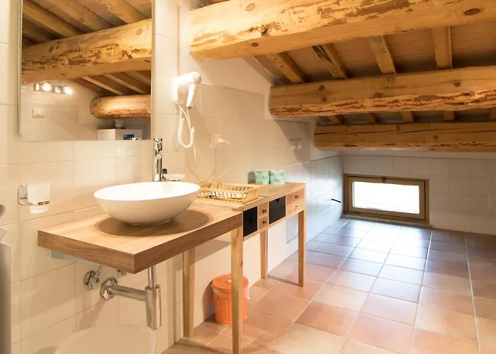 Alloggio per agriturismo Fattoria Il Bruco *